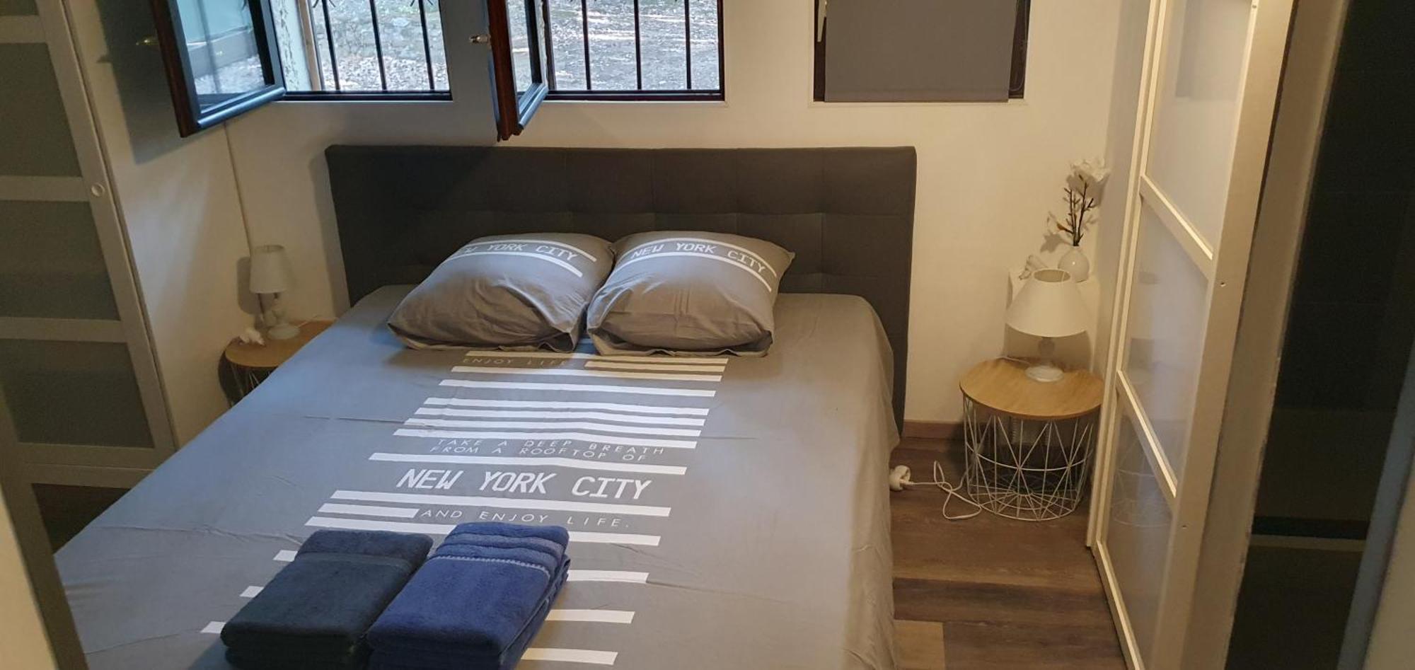 La Casita Villa Avec Piscine Pres D'Uzes Saint-Laurent-la-Vernede Luaran gambar